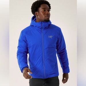 Arc'teryx Men's Vibrant Blue Puffer Jacket